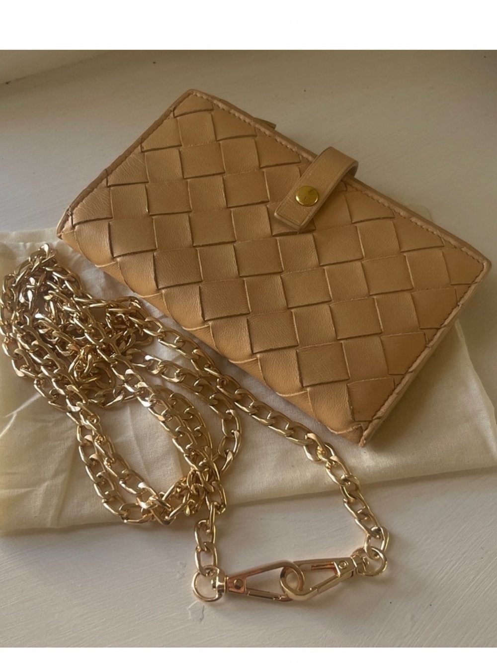 Bottega Veneta Intrecciato Pale Brown Leather Wallet w/ Chain & Dust Bag